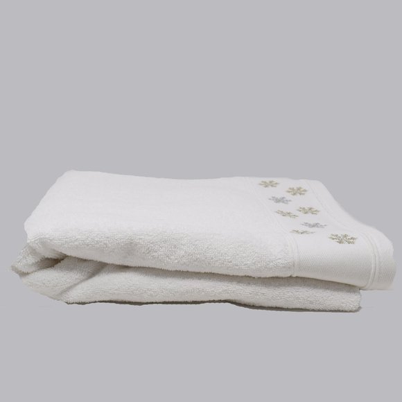Charmont Collection Shining Snowflakes Bath Towel White Turkish Cotton Christmas - Picture 9 of 10